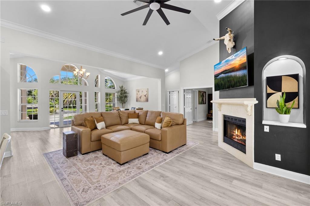 GOLDEN GATE ESTATES - Residential