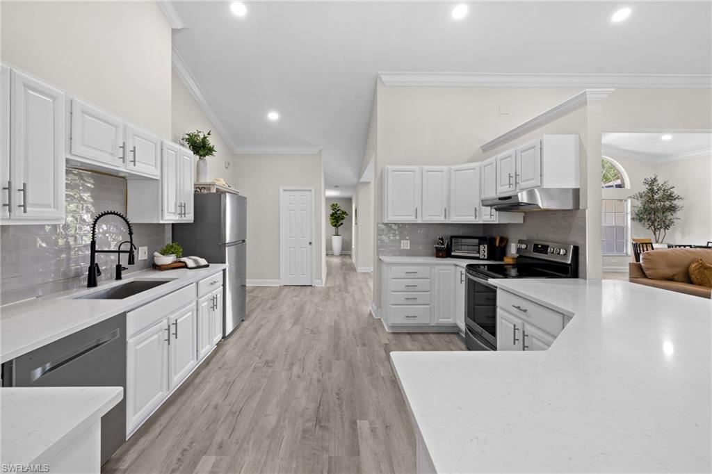 GOLDEN GATE ESTATES - Residential