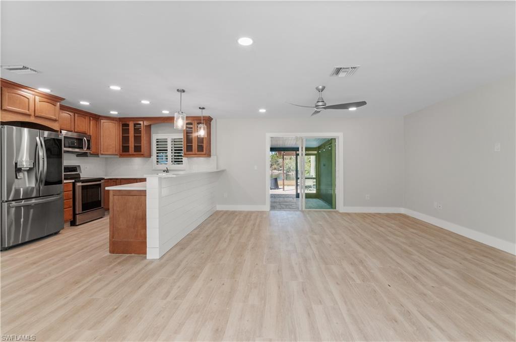 TURNER OAK HILL ESTATES - Residential Lease