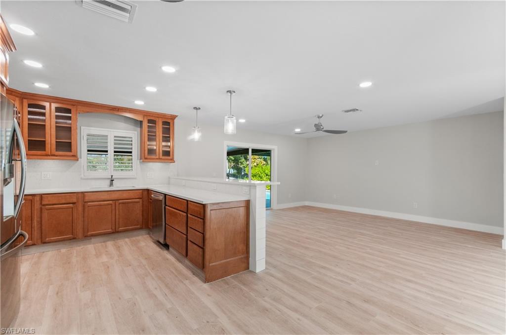 TURNER OAK HILL ESTATES - Residential Lease