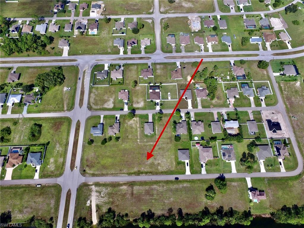 CAPE CORAL - Land