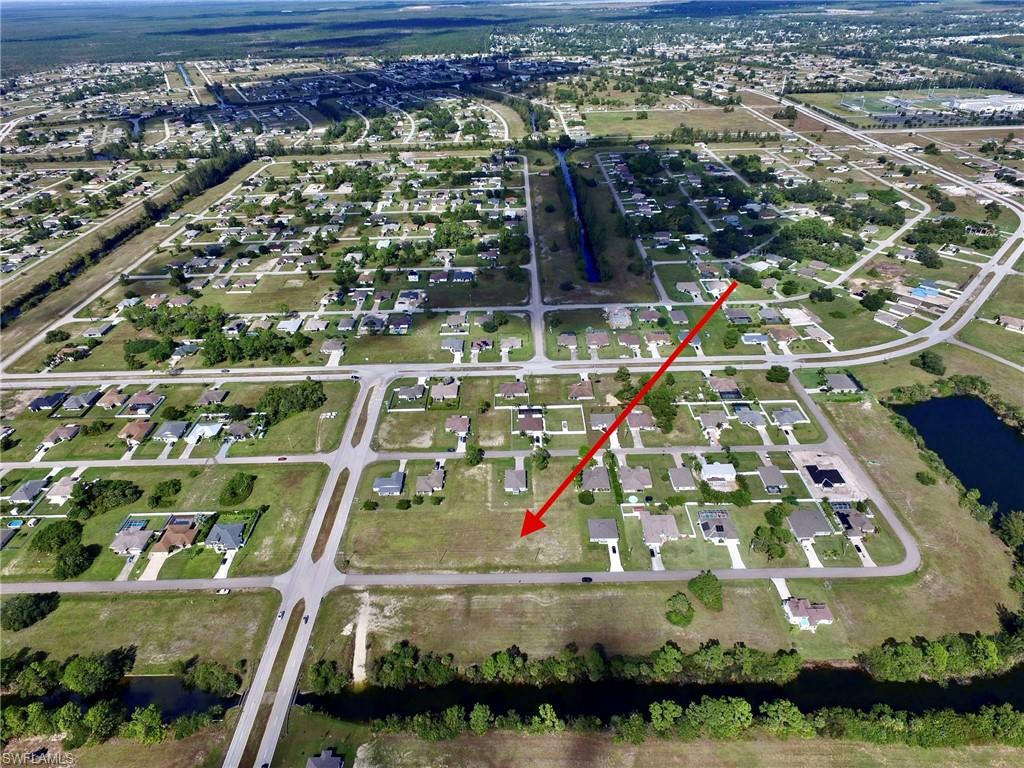 CAPE CORAL - Land