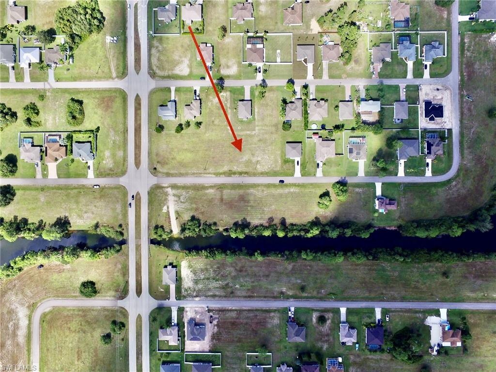 CAPE CORAL - Land