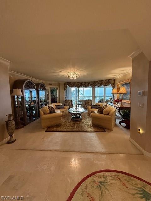 PERSONAL CABANA INCLUDED! Own a slice of paradise just steps from the beach.  Enjoy the glorious Naples sunsets from your lanai. Explore Venetian Village just across the street. Experience culinary delights in Downtown Naples or the night life at Mercato. The Brittany is one of the most sought after locations in all of Park Shore.
