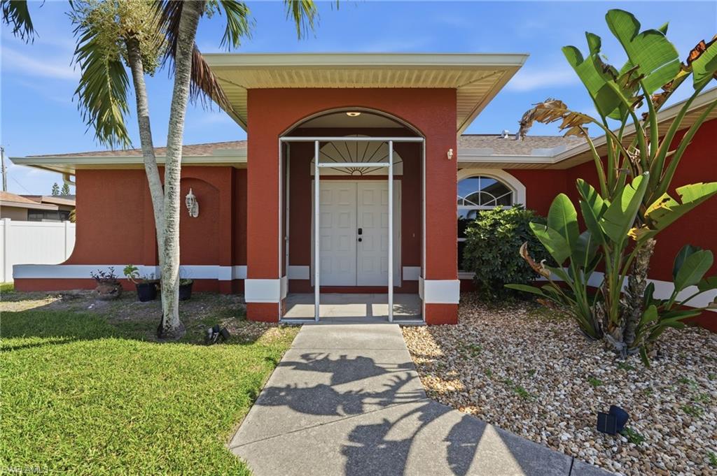 CAPE CORAL - Residential