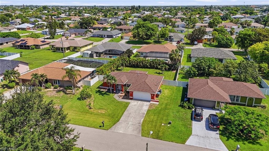 CAPE CORAL - Residential