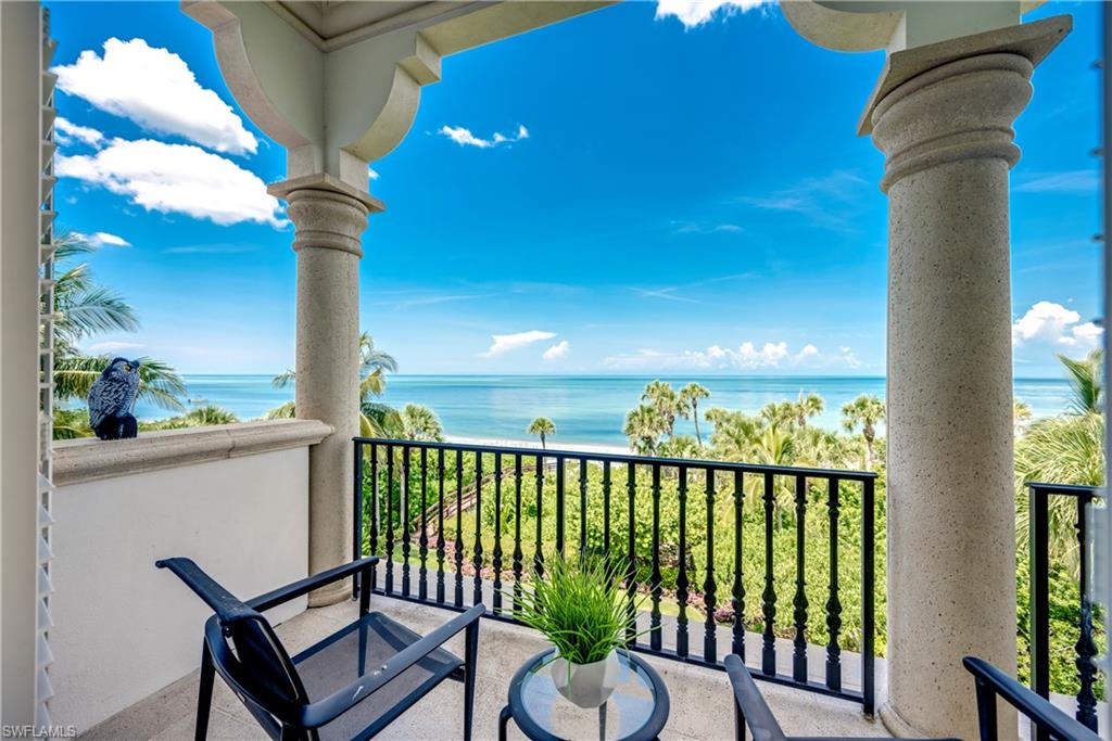 STRAND AT BAY COLONY - Residential