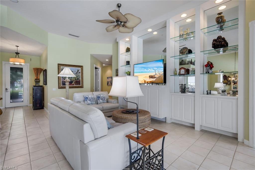 ISLAND WALK - Residential
