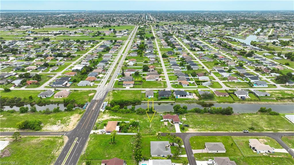 CAPE CORAL - Land