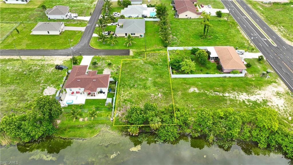 CAPE CORAL - Land