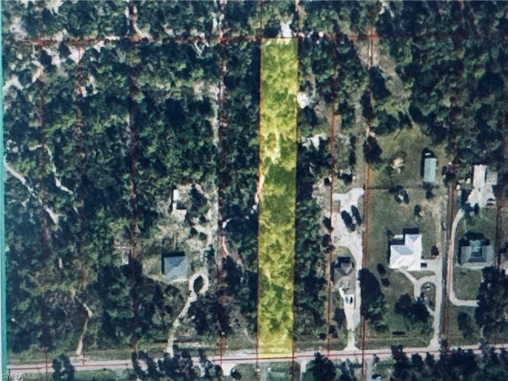 Own and build on your own private 1+ acre vacant lot. Enjoy the peace and space of country living while still being close to modern conveniences. This beautiful homesite is located in one of the fastest-growing areas in the United States. Build your dream home and enjoy the freedom, privacy, and investment potential that this property offers.
This vacant lot does not have a specific street address assigned. Only the street name is available.