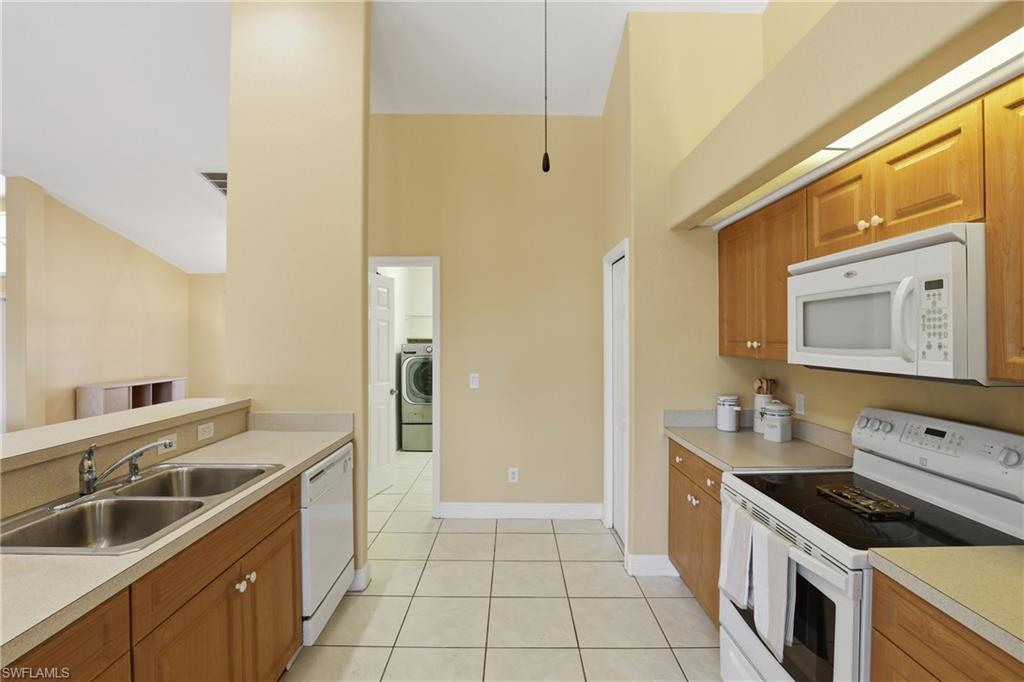 MANATEE BAY UNRECORDED SUBDIVISION - Residential