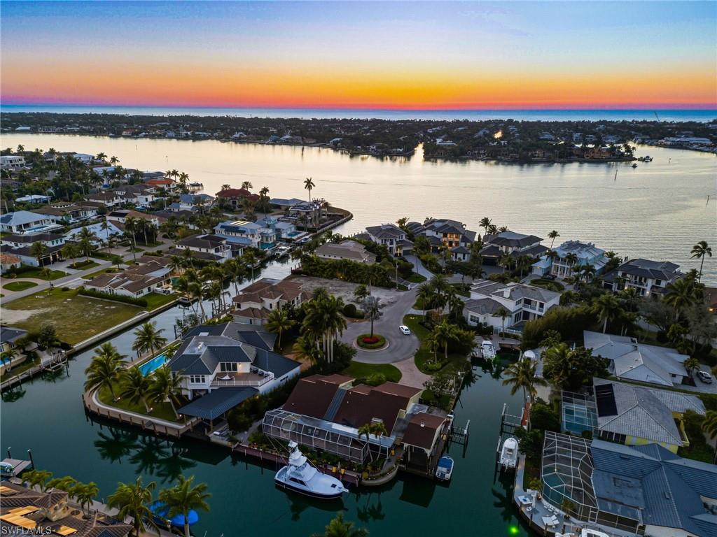 ROYAL HARBOR - Land