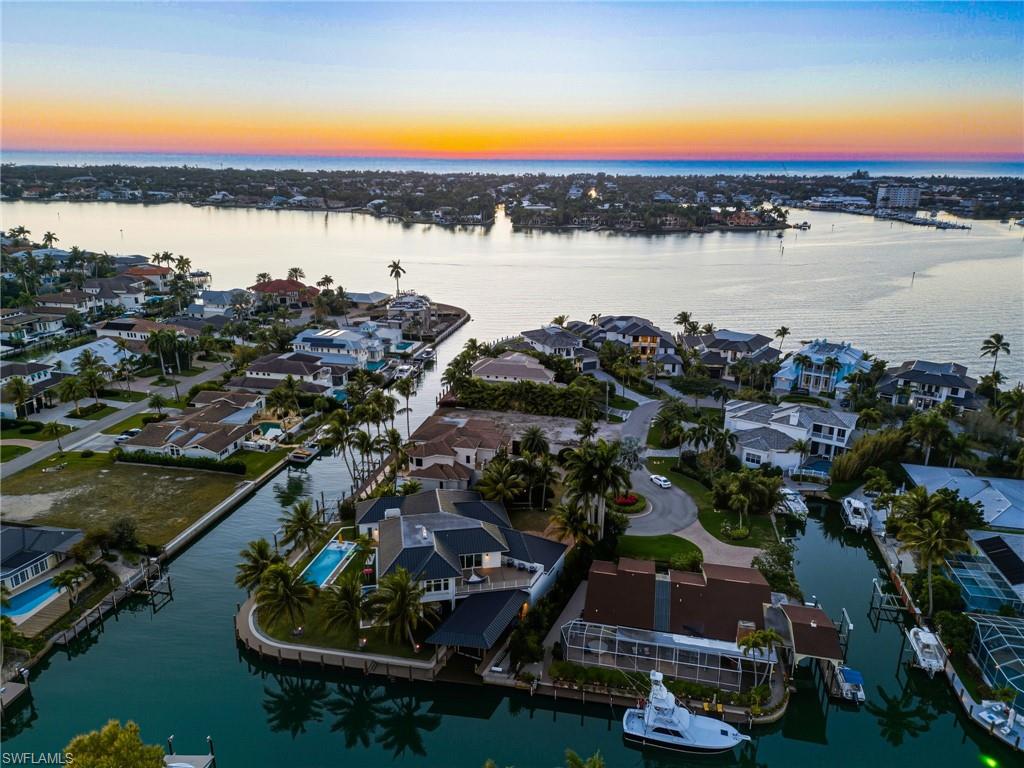 ROYAL HARBOR - Land