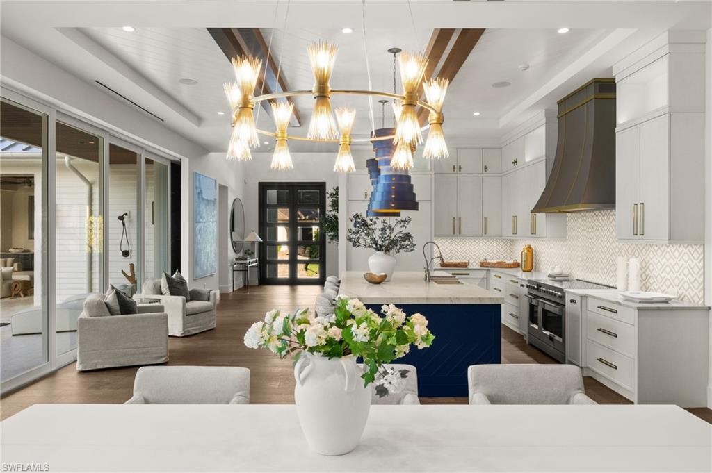 PARK SHORE - Residential