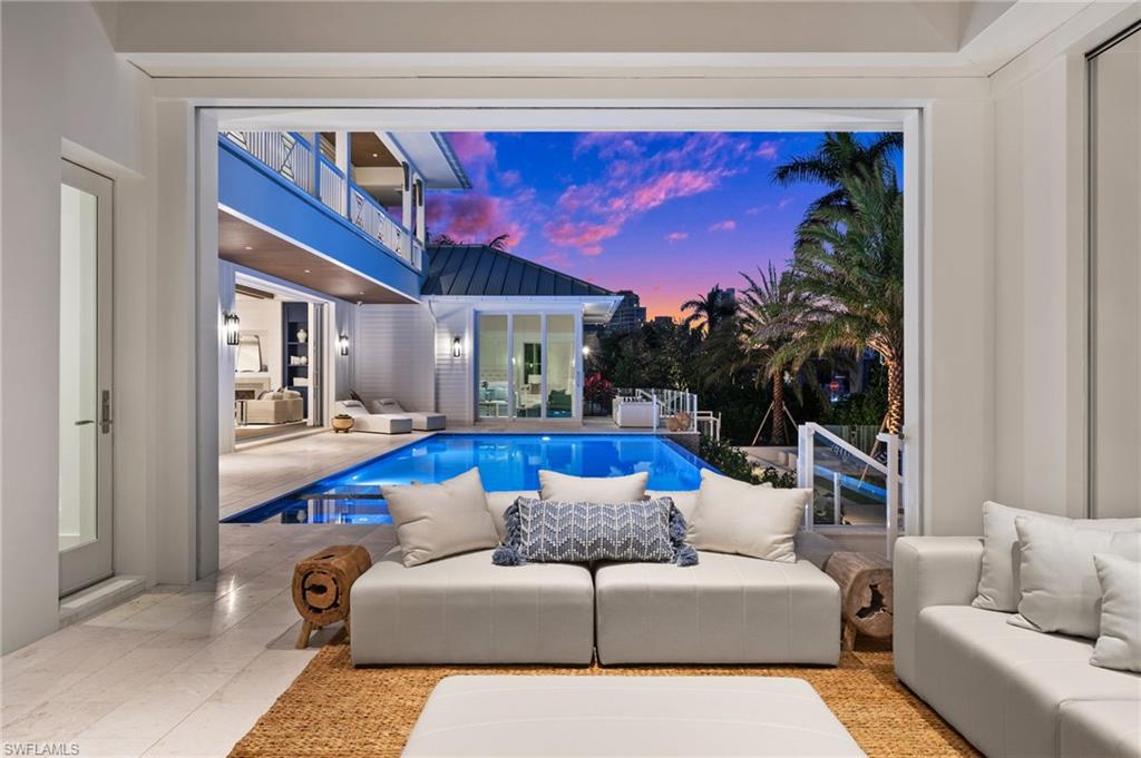 PARK SHORE - Residential