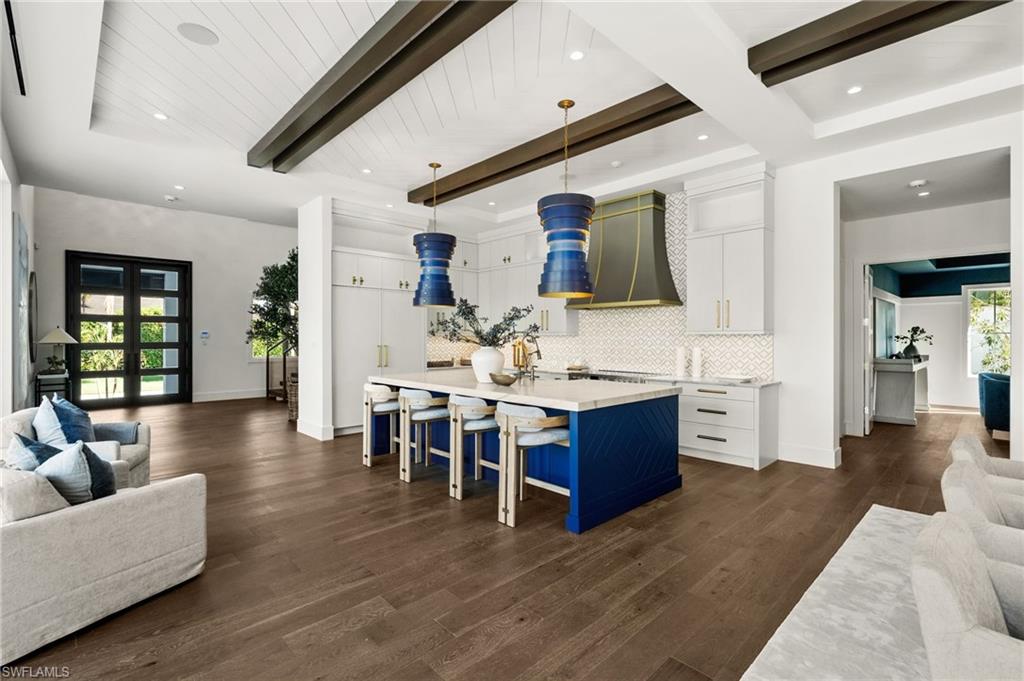 PARK SHORE - Residential