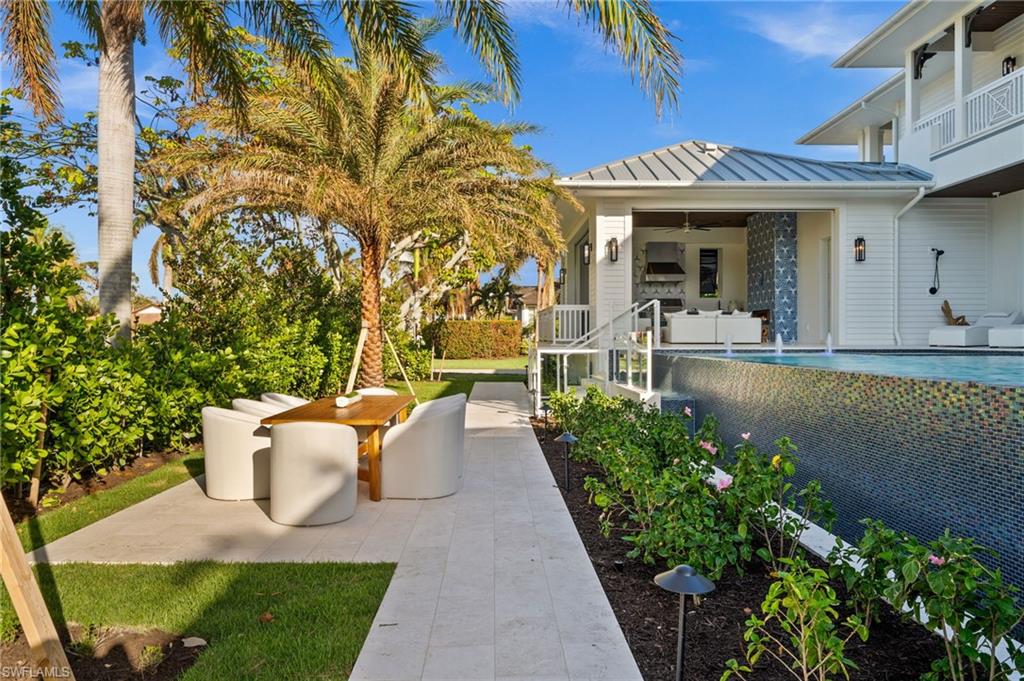 PARK SHORE - Residential