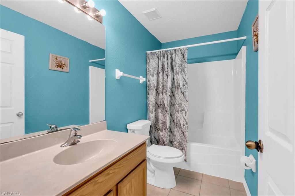 OAK CREST VILLAS - Residential