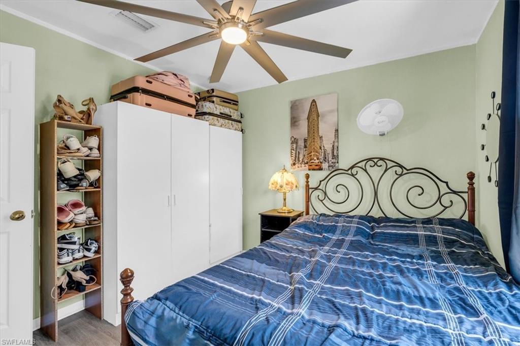 OAK CREST VILLAS - Residential