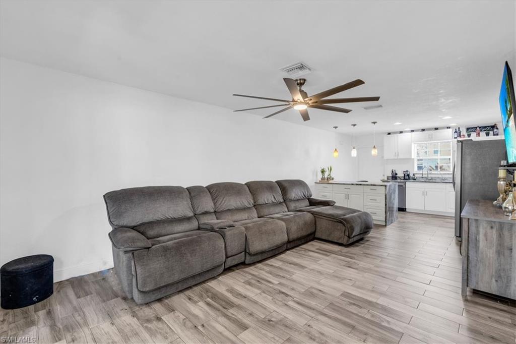 OAK CREST VILLAS - Residential