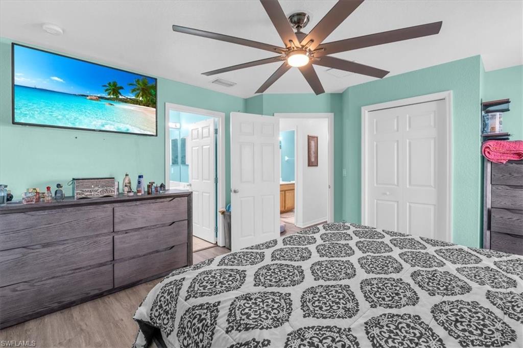 OAK CREST VILLAS - Residential