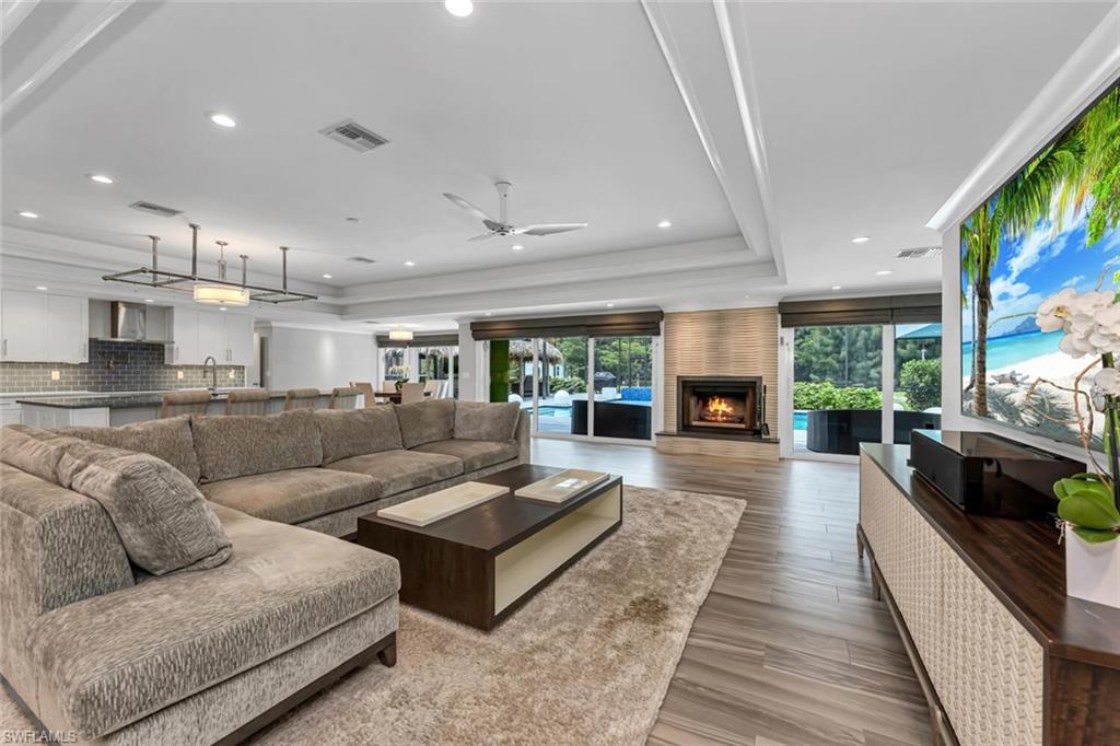PINE RIDGE - Residential