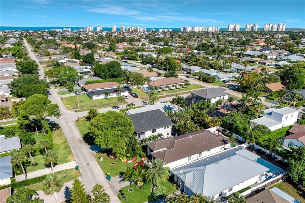 NAPLES PARK - Residential