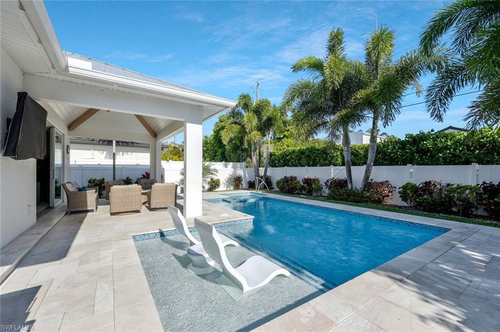 NAPLES PARK - Residential