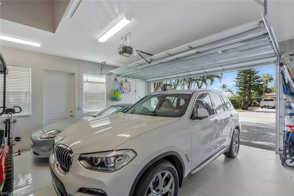 NAPLES PARK - Residential