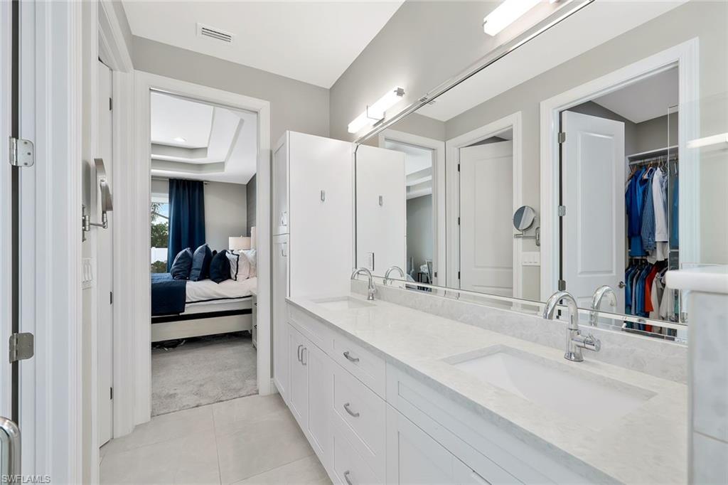 NAPLES PARK - Residential
