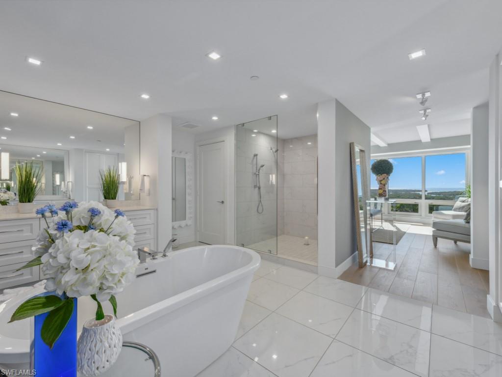 KALEA BAY TOWER 100 - Residential