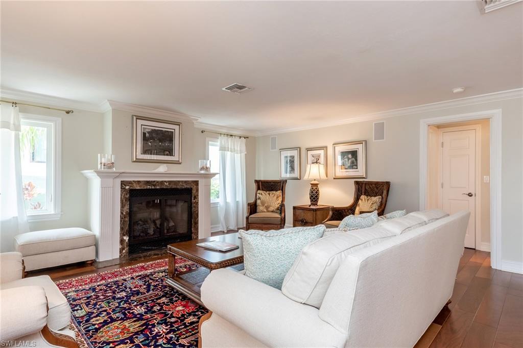 ROYAL HARBOR - Residential