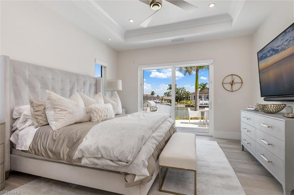 MARCO BEACH - Residential