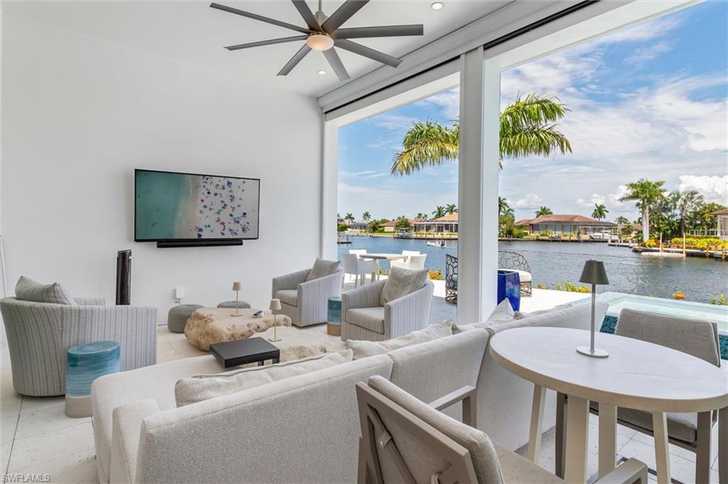 MARCO BEACH - Residential