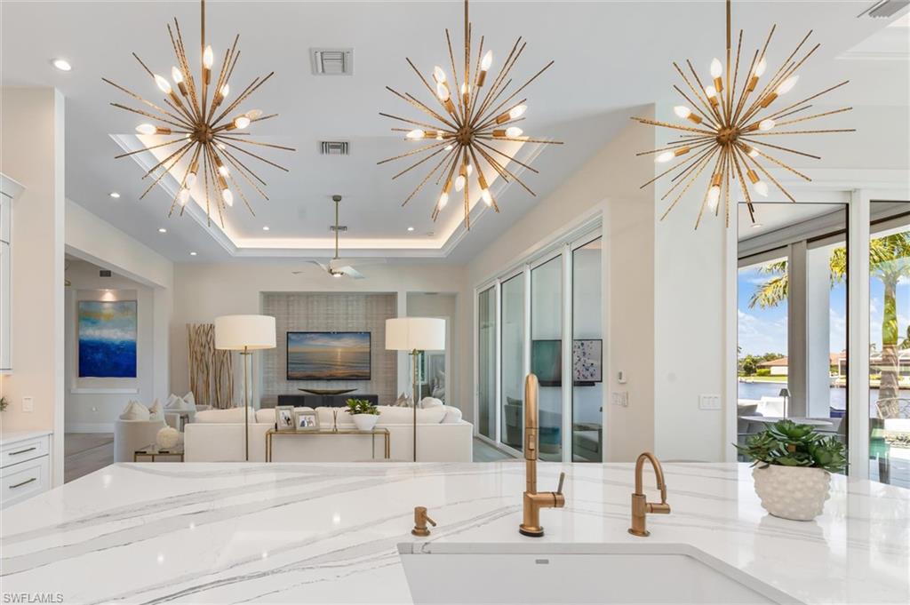 MARCO BEACH - Residential