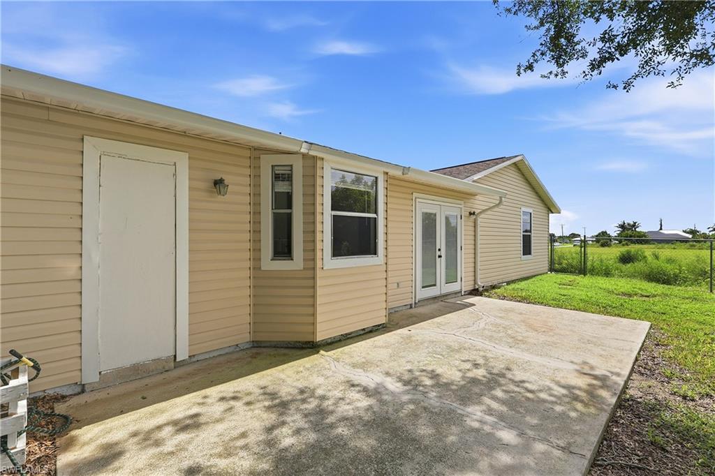 CAPE CORAL - Residential