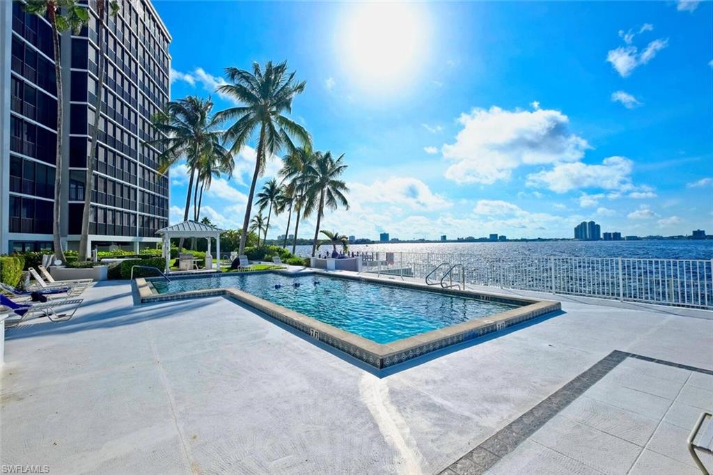 NORTH SHORE PLACE - Residential