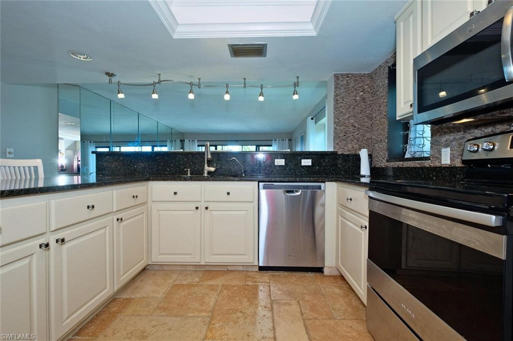 NORTH SHORE PLACE - Residential