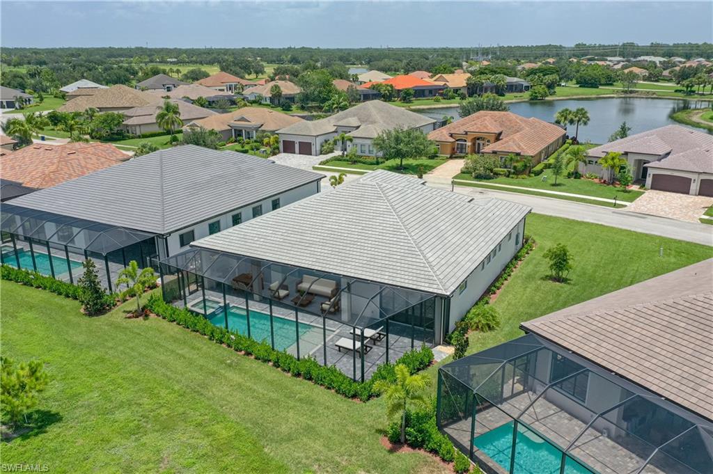 COUNTRY CLUB - Residential