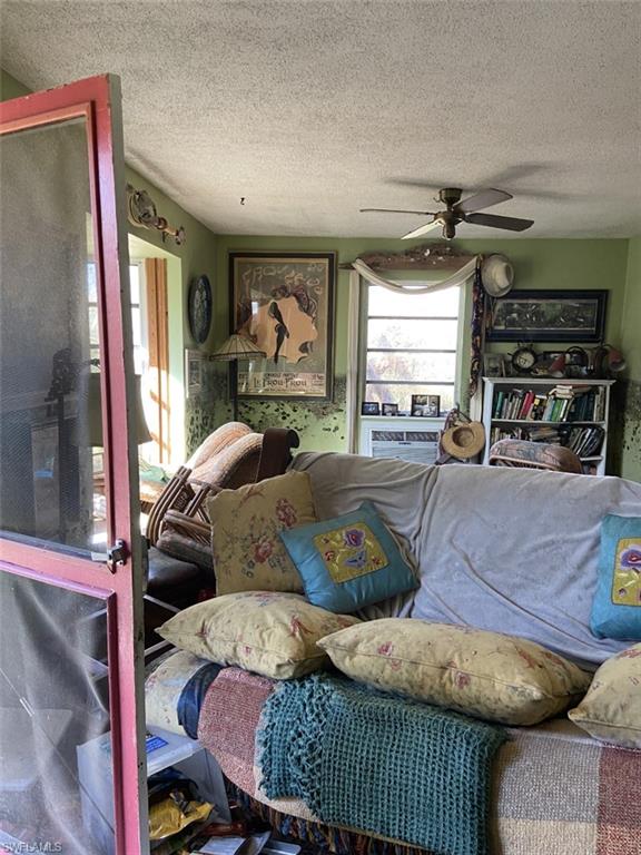 PINE ISLAND TROPICAL HOMESITES - Residential