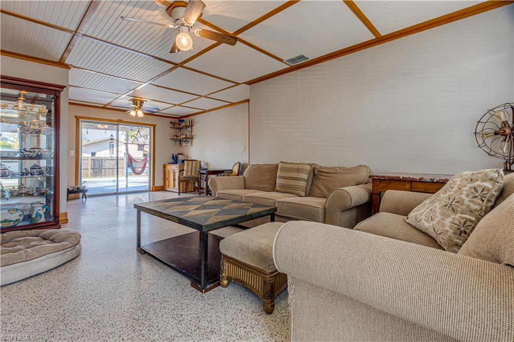 LELY PINES - Residential