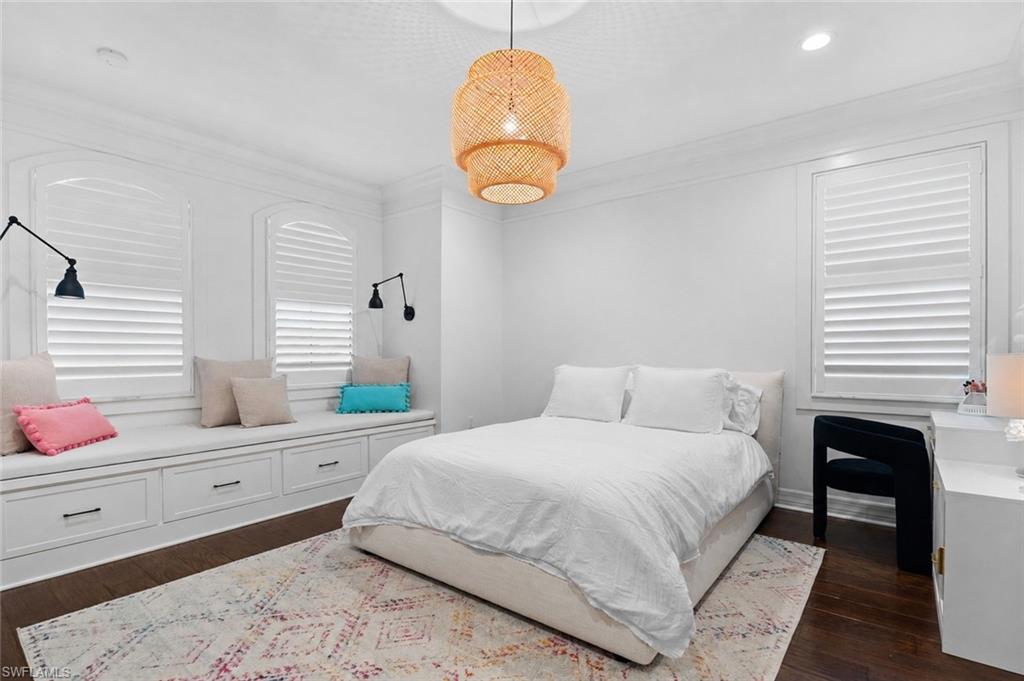 RIVERSTONE - Residential