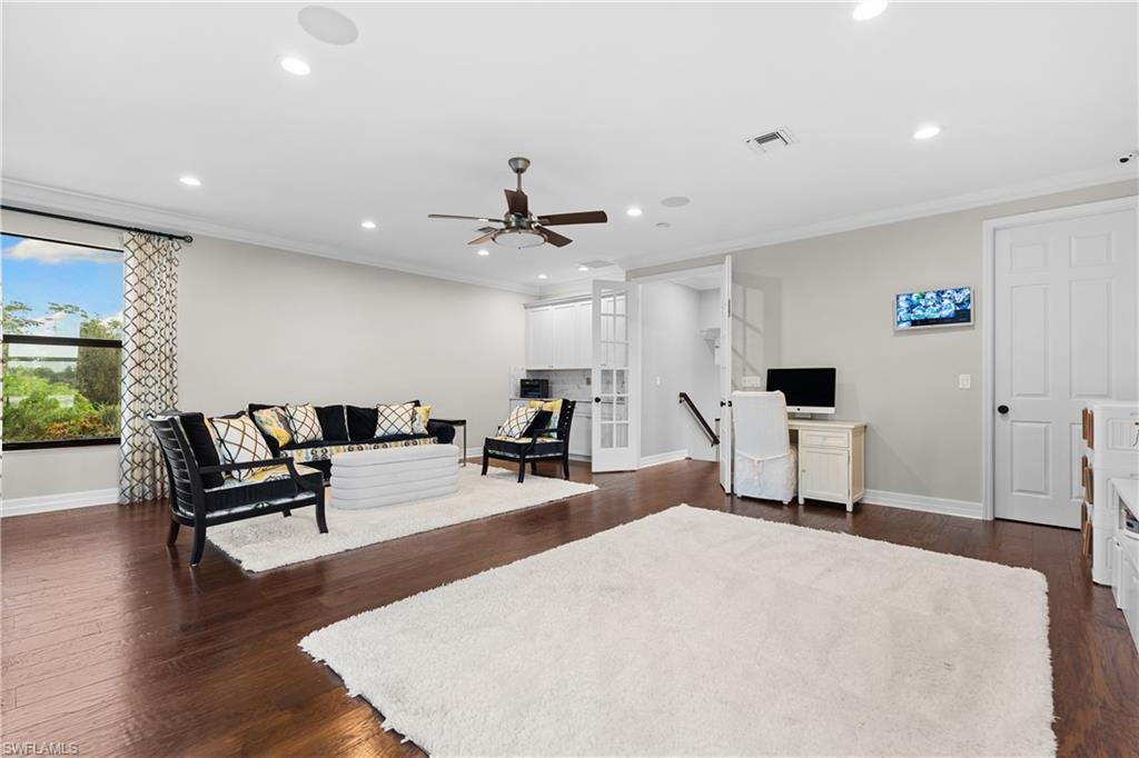 RIVERSTONE - Residential