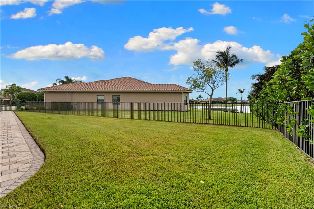 RIVERSTONE - Residential