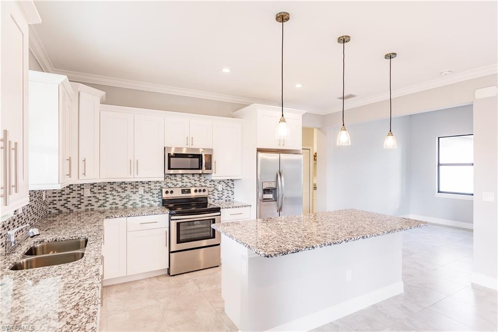 GOLDEN GATE ESTATES - Residential