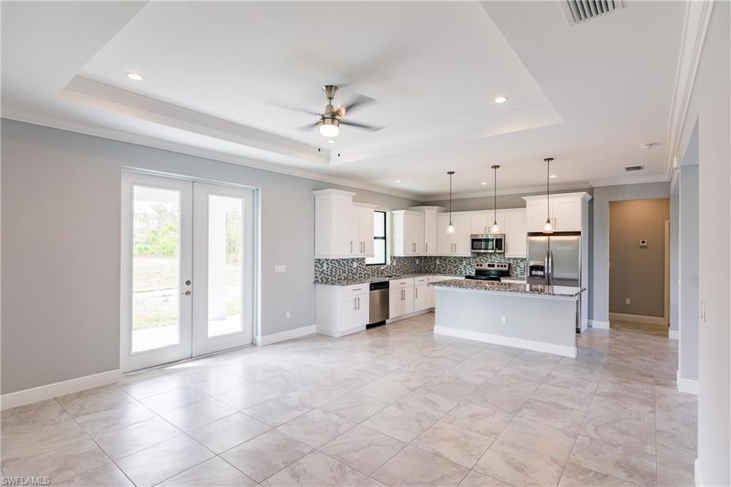GOLDEN GATE ESTATES - Residential
