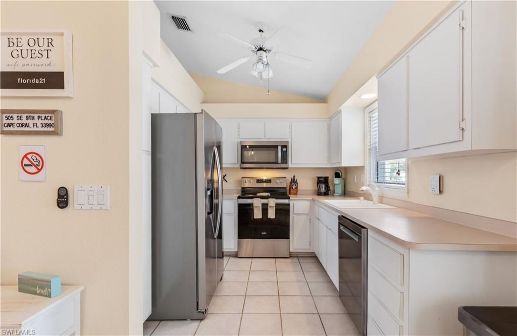 CAPE CORAL - Residential