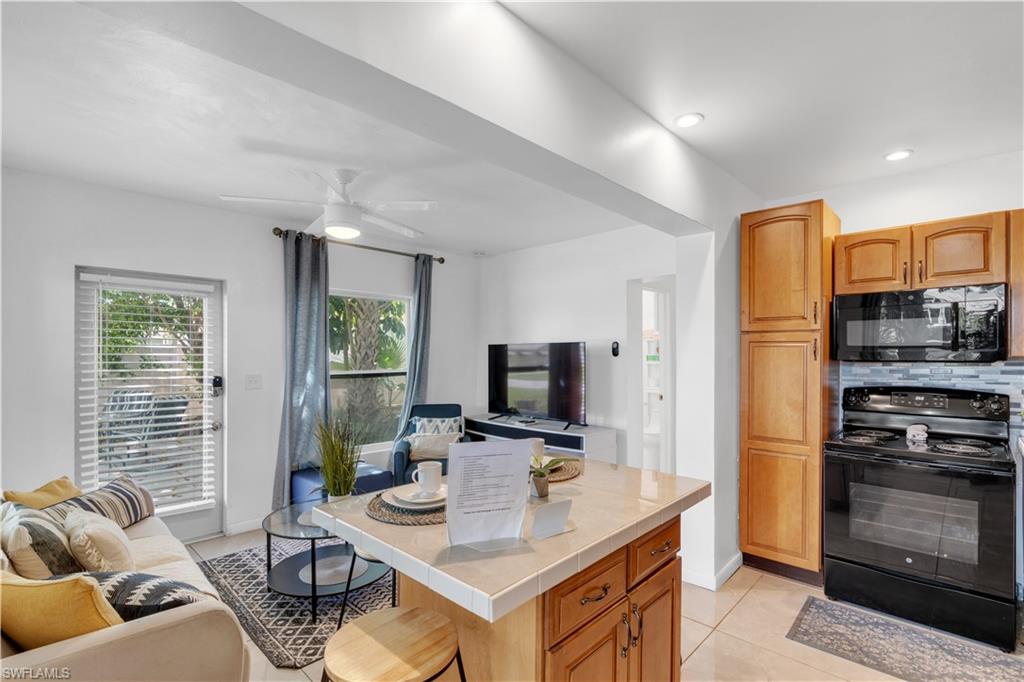 CAPE CORAL - Residential Lease