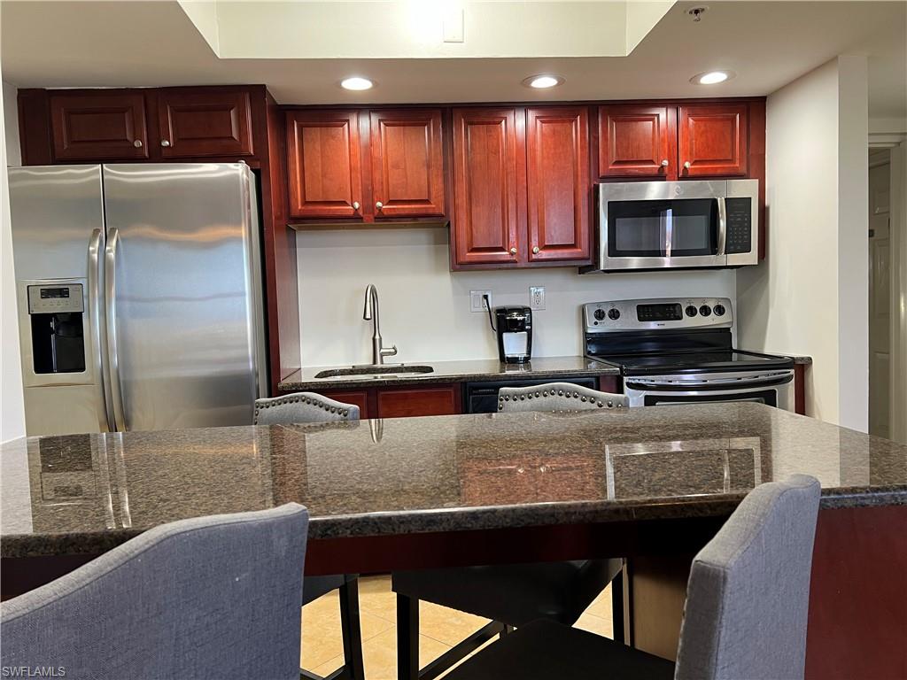BERMUDA DUNES CONDO - Residential Lease